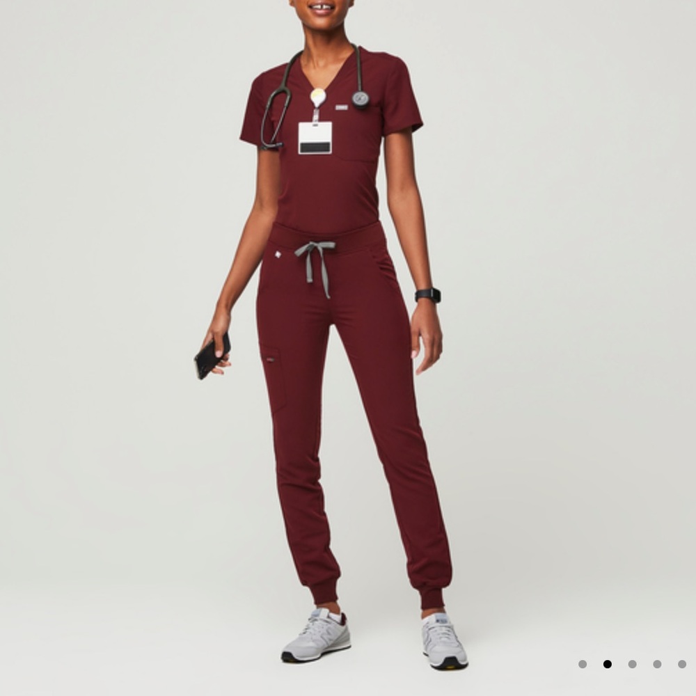 Figs Zamora Jogger Scrub Pants Burgundy Medium